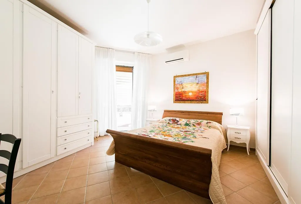 Maison Velia San Giovanni Rome 0*,