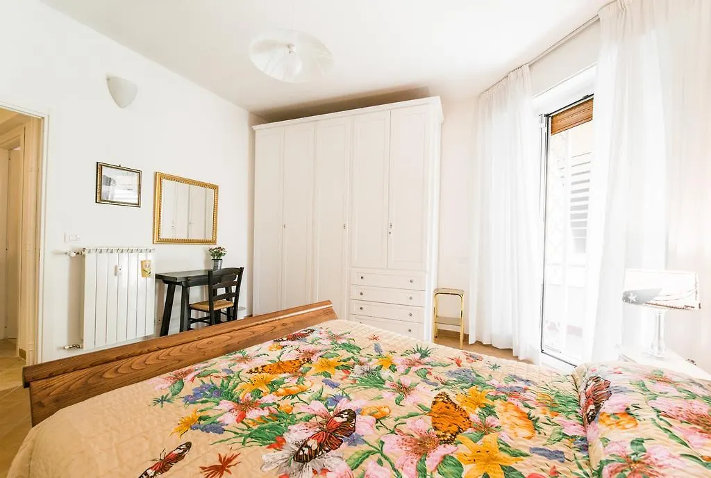 Maison Velia San Giovanni Rome Apartment